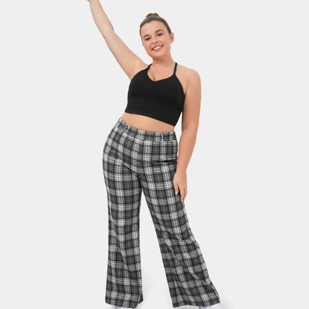 ✨Halara High Waisted Plaid Plus Size Wide Leg Casual Pants –Size 1X Black Plaid✨